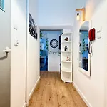 Dąbrowskiego Centre By Bookinghost * Wrocław