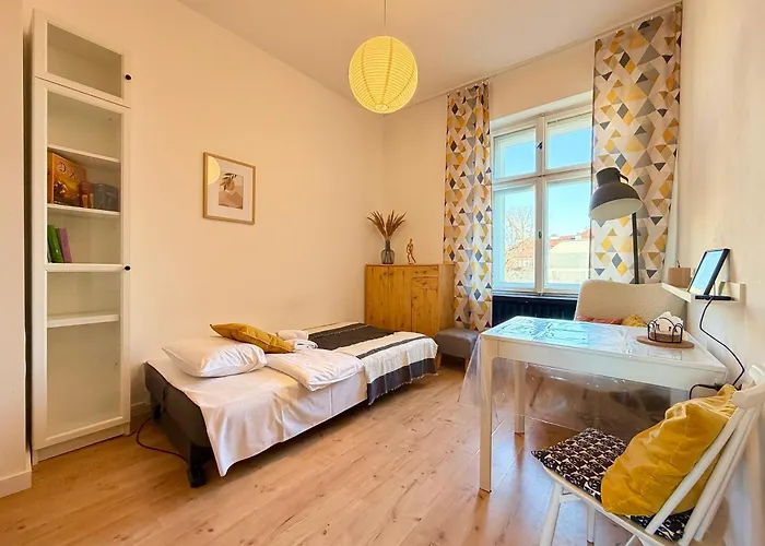 Apartment Dabrowskiego Centre By Bookinghost