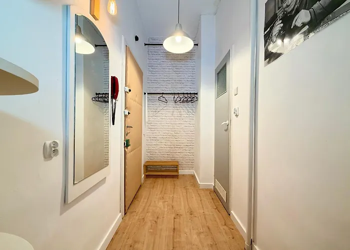 Apartment Dabrowskiego Centre By Bookinghost