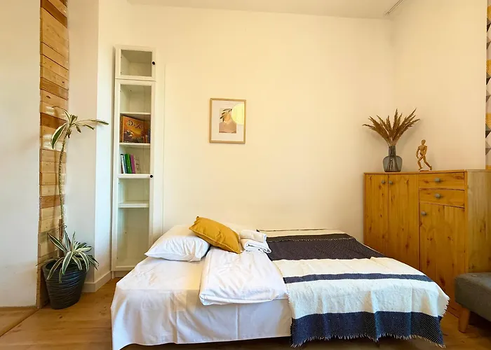 Apartment Dabrowskiego Centre By Bookinghost *